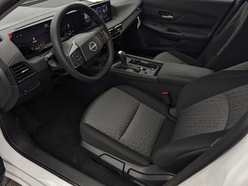 New 2026 Nissan Sentra SV image 9