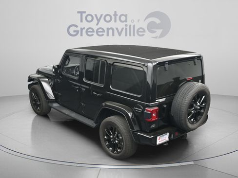 Used 2023 Jeep Wrangler Unlimited Sahara image 9