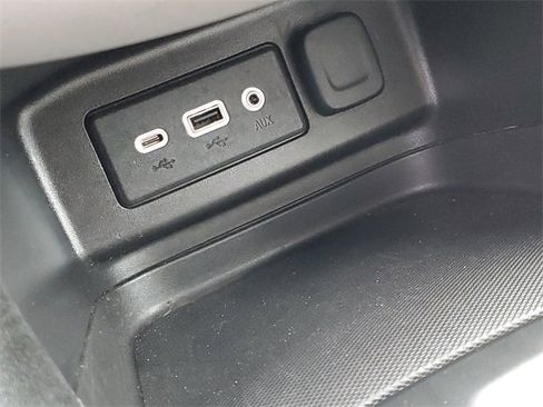 Used 2022 Chevrolet Equinox LS w/ LS Convenience Package image 18