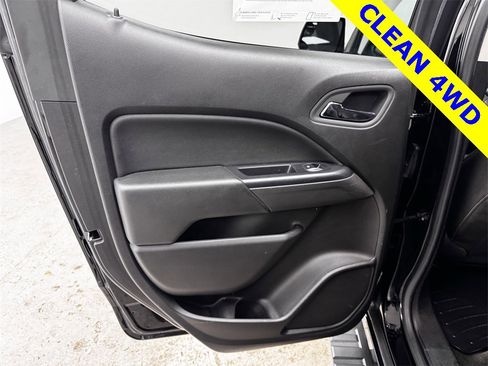 Used 2015 Chevrolet Colorado LT image 11