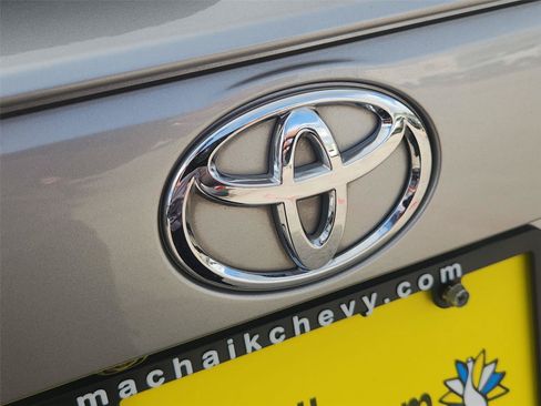 Used 2023 Toyota RAV4 XLE w/ Convenience Package FWD image 30