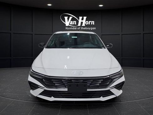 New 2026 Hyundai Elantra SEL Sport Premium FWD image 3