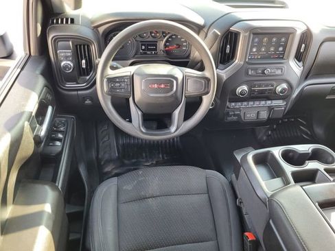 Used 2024 GMC Sierra 2500 Pro w/ Convenience Package image 6