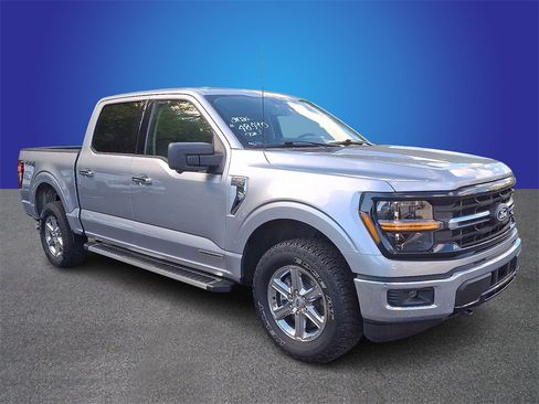 Used 2024 Ford F150 XLT w/ Mobile Office Package image 3