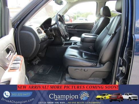 Used 2010 GMC Sierra 1500 SLT w/ SLT Convenience Package AWD/4WD image 11