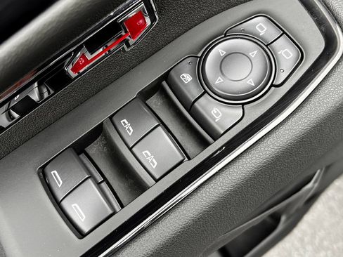 Used 2025 GMC Sierra 1500 AT4 w/ AT4 Preferred Package image 26