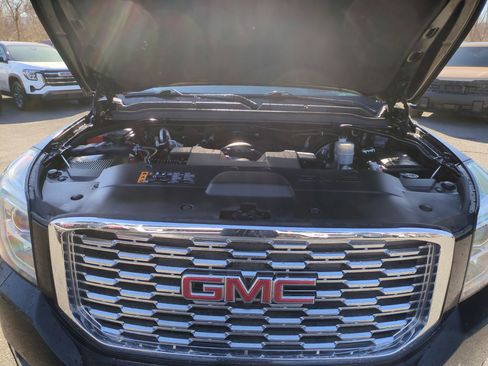 Used 2019 GMC Yukon XL Denali w/ Denali Ultimate Package image 17