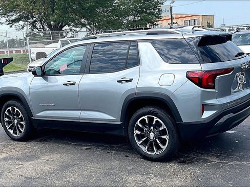 Used 2025 GMC Terrain Elevation w/ Elevation Premium Package AWD/4WD image 5