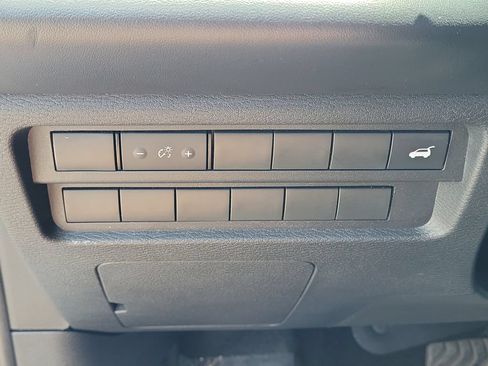 Used 2024 Mitsubishi Outlander SE FWD image 30