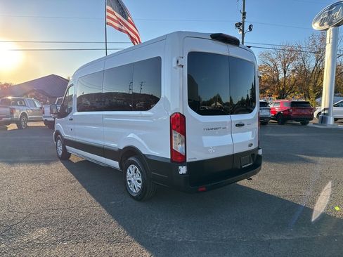 Used 2022 Ford Transit 350 XLT image 3