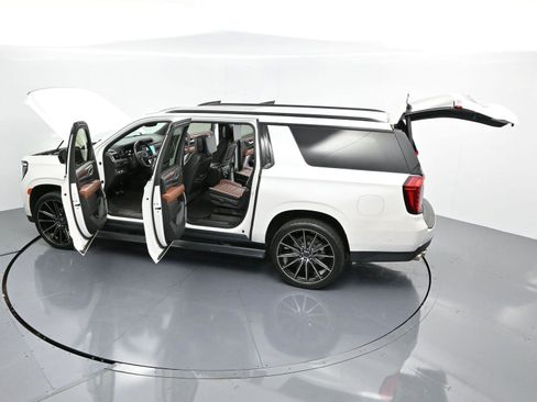 Used 2023 GMC Yukon XL Denali Ultimate image 51