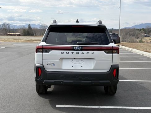 New 2026 Subaru Outback Limited image 10