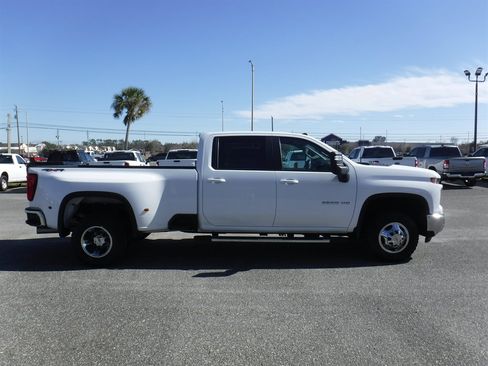 Used 2024 Chevrolet Silverado 3500 LT image 1