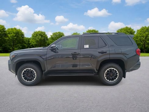 Used 2026 Toyota 4Runner TRD Off-Road Premium AWD/4WD image 4