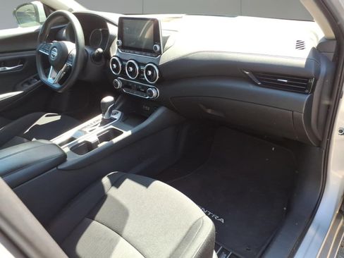 Used 2023 Nissan Sentra SV FWD image 8