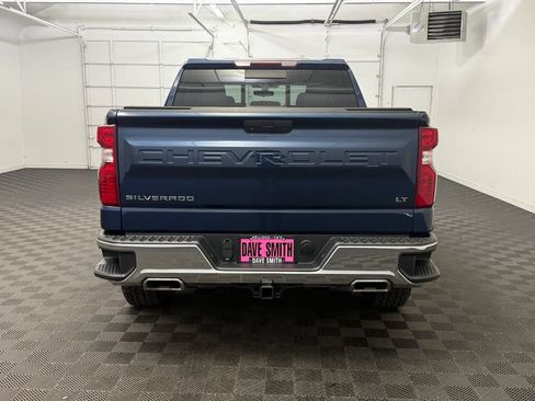 Used 2019 Chevrolet Silverado 1500 LT w/ Convenience Package AWD/4WD image 9