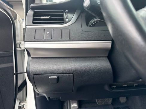 Used 2012 Toyota Camry SE FWD image 24