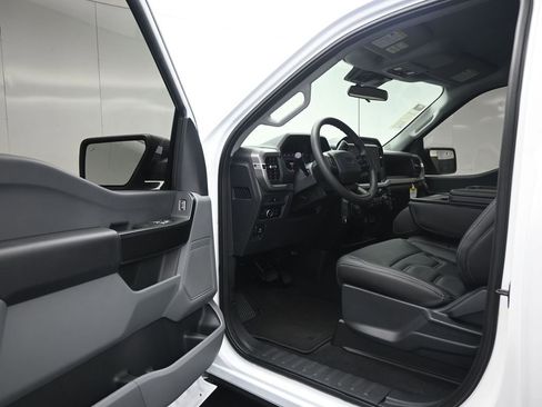 New 2025 Ford F150 XL w/ Equipment Group 103A High image 8