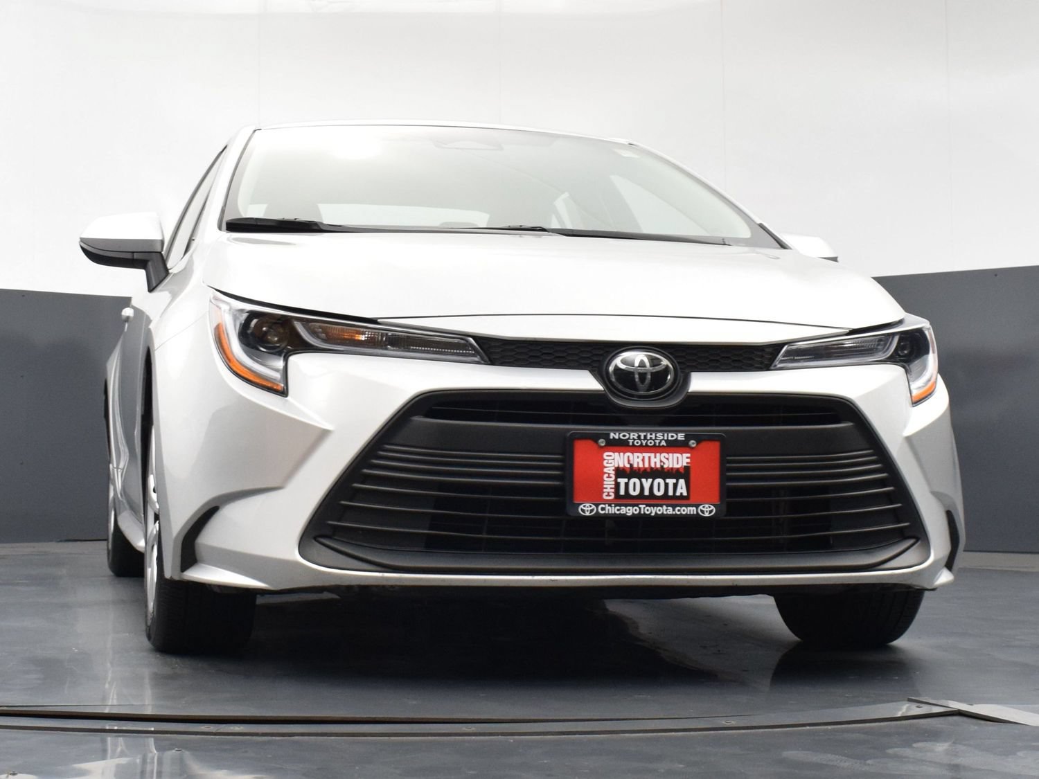 Used 2025 Toyota Corolla LE FWD image 28