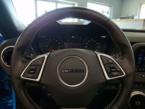 Used 2022 Chevrolet Camaro LT w/ Technology Package RWD image 16