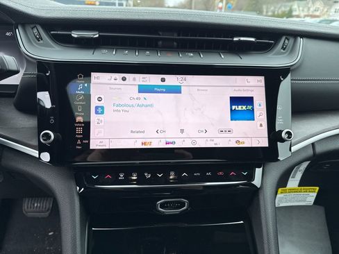 New 2026 Jeep Grand Cherokee Altitude image 12