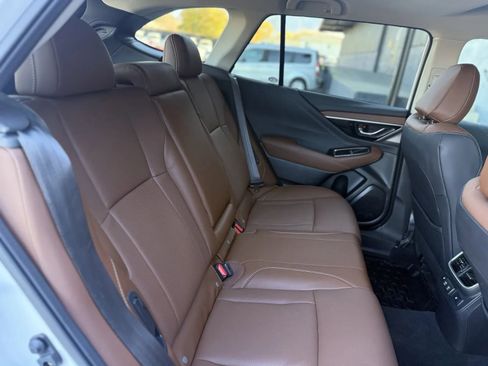 Used 2022 Subaru Outback Touring w/ Popular Package #2 image 18