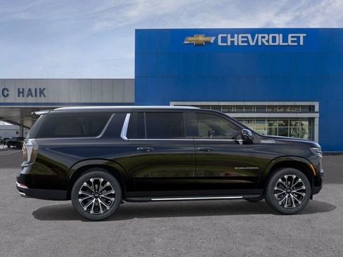 New 2026 Chevrolet Suburban High Country w/ Sun And Tow Package AWD/4WD image 5