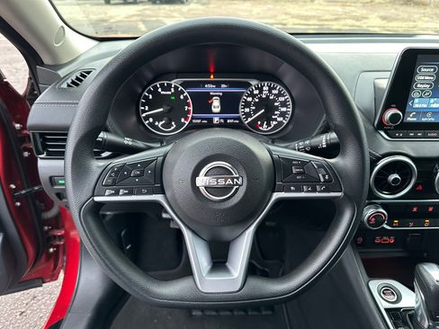 Used 2024 Nissan Sentra SV image 15