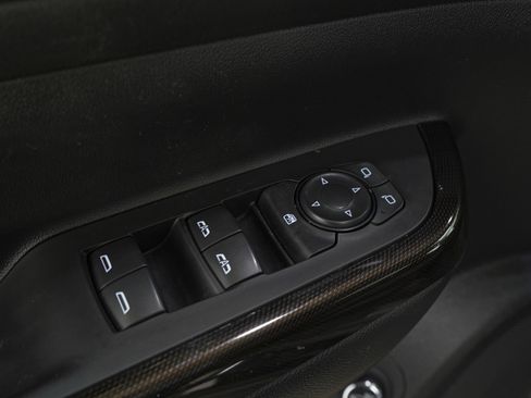 Used 2021 GMC Acadia AT4 image 23