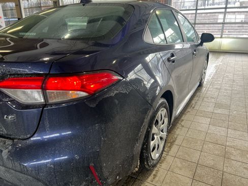 Used 2022 Toyota Corolla LE image 9