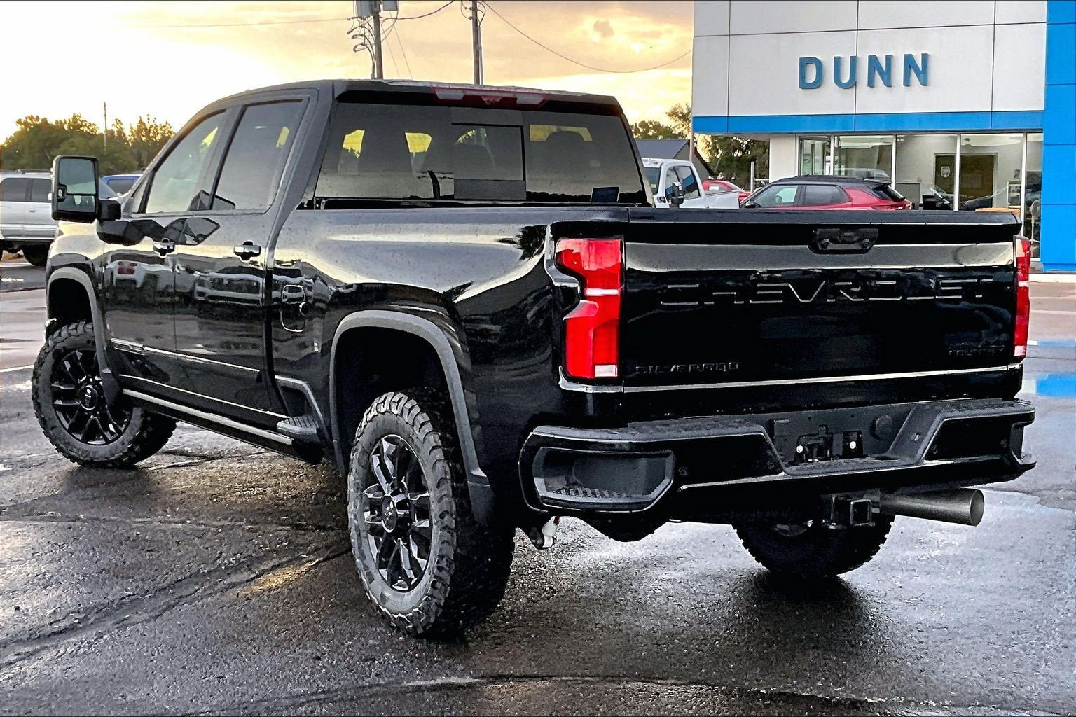 New 2026 Chevrolet Silverado 2500 High Country w/ Midnight Edition AWD/4WD image 3