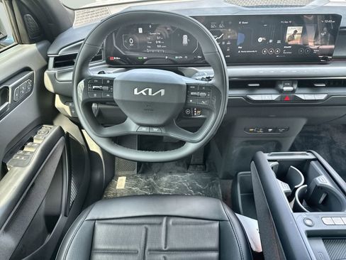 New 2026 Kia EV9 Land w/ Nightfall Edition Package image 13