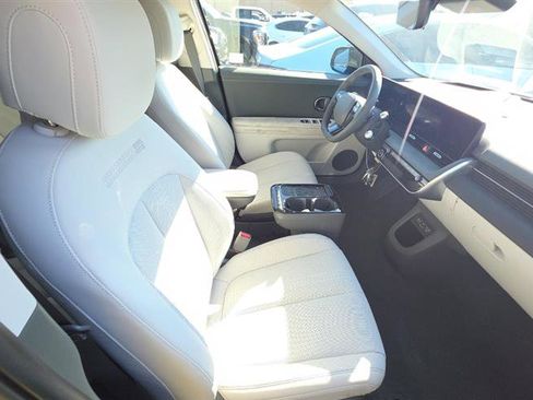 Used 2025 Hyundai Ioniq 5 Limited image 9