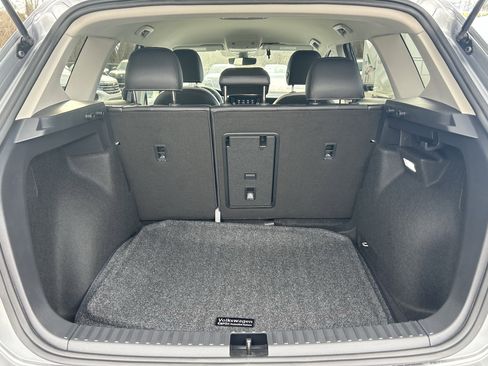 New 2026 Volkswagen Taos SE image 26