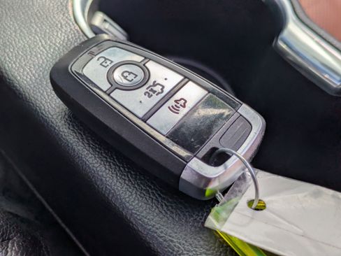 Used 2019 Ford Mustang Premium image 29