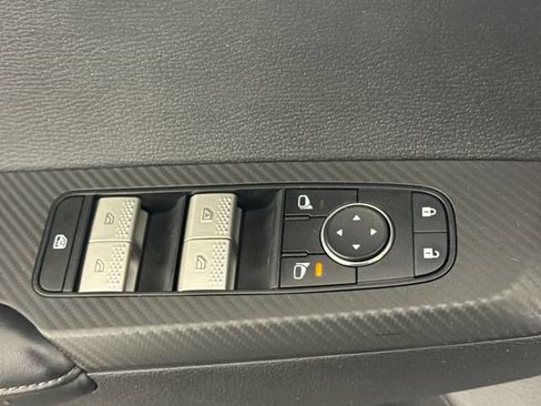 Used 2024 Mitsubishi Outlander ES AWD/4WD image 28