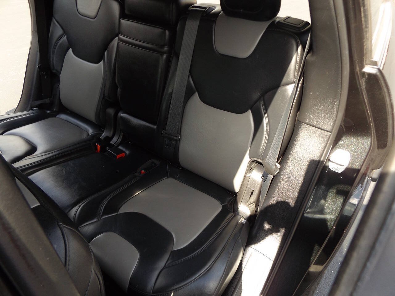Used 2014 Jeep Cherokee Limited FWD image 15