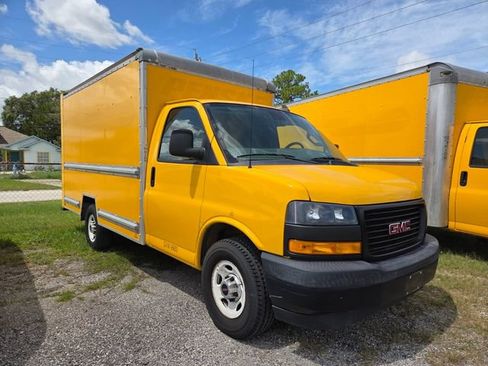 Used 2020 GMC Savana 3500 w/ Driver Convenience Package RWD image 3