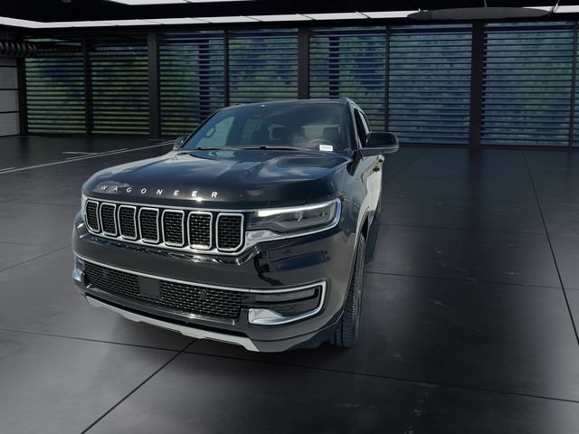 Used 2023 Jeep Wagoneer Series III w/ Preferred Equipment Group RWD image 3