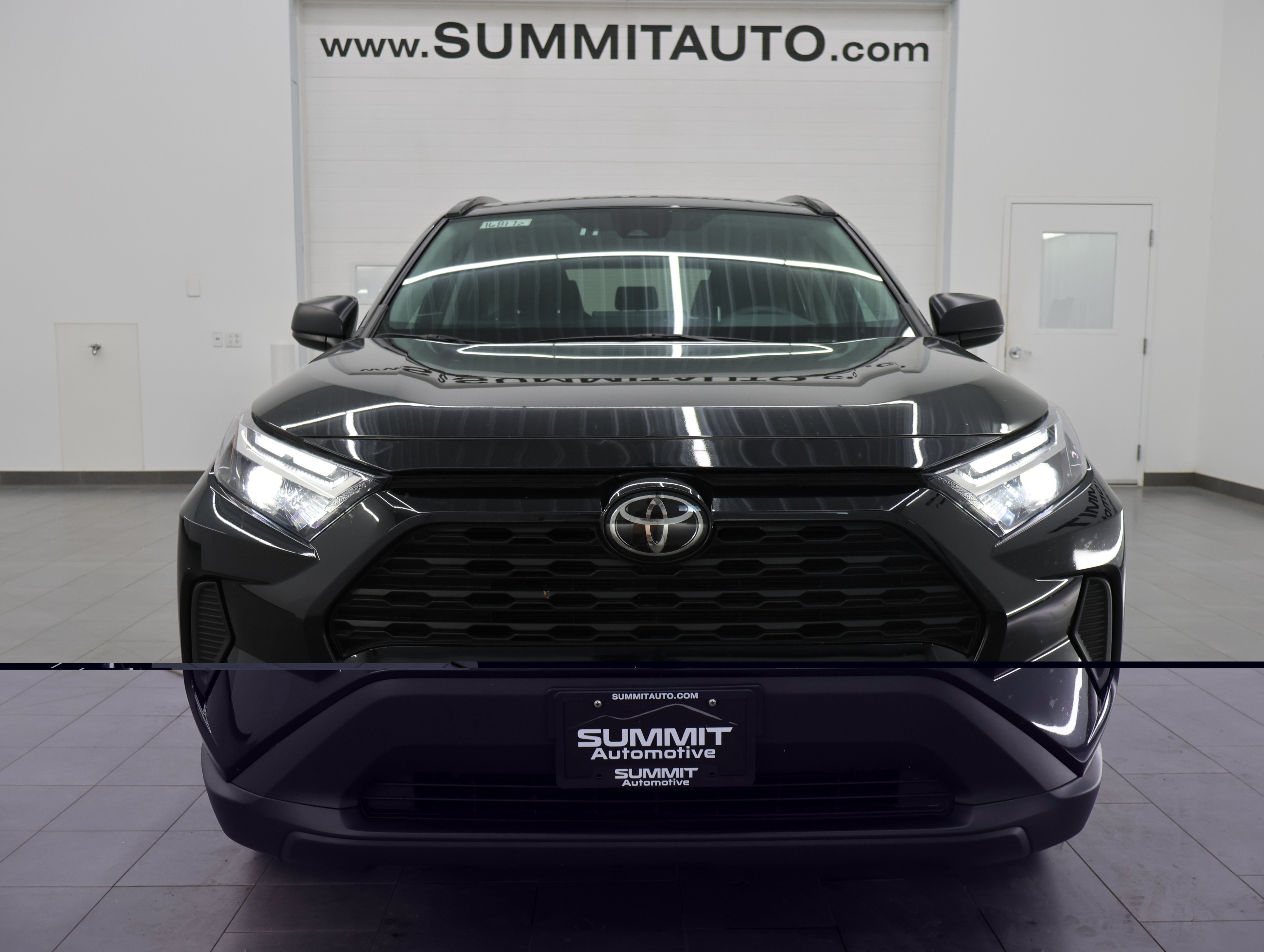 Used 2025 Toyota RAV4 LE AWD/4WD image 20