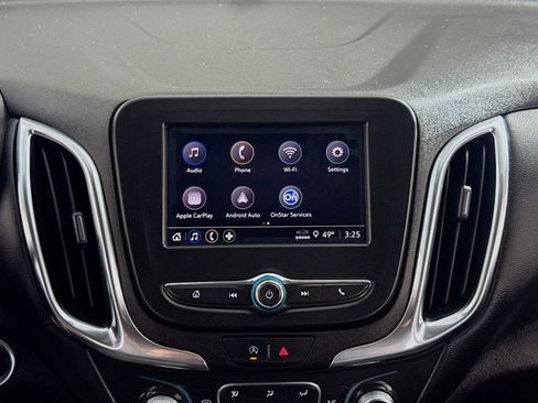 Used 2024 Chevrolet Equinox LT image 12