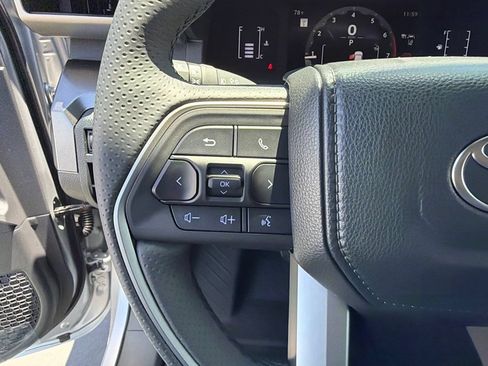 New 2026 Toyota 4Runner SR5 AWD/4WD image 23