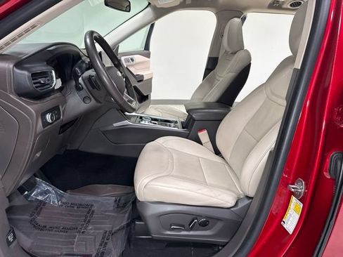 Used 2020 Ford Explorer Platinum AWD/4WD image 16