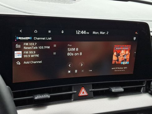 Used 2025 Kia Sportage SX image 19