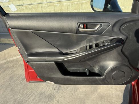 Certified 2022 Lexus IS 300 image 17