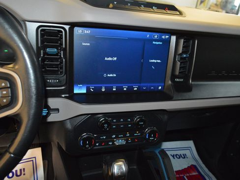 Used 2022 Ford Bronco Wildtrak AWD/4WD image 18