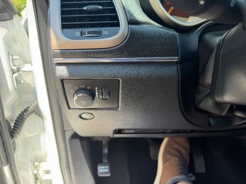 Used 2015 Jeep Grand Cherokee Limited AWD/4WD image 25