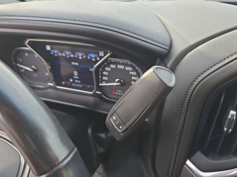 Certified 2022 GMC Sierra 3500 Denali image 19