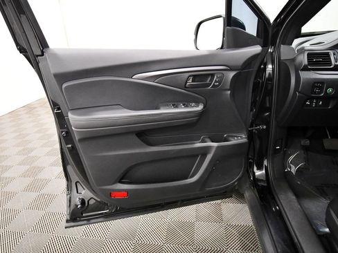 Used 2023 Honda Passport EX-L image 13
