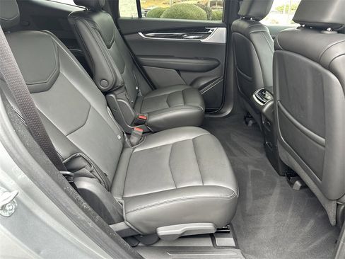 Certified 2025 Cadillac XT6 Premium Luxury image 15